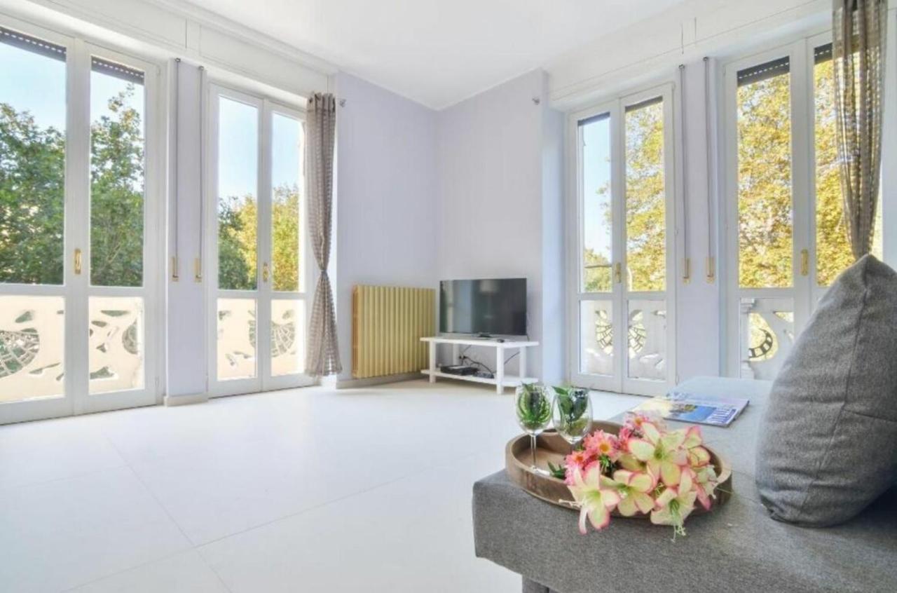 Bacone Liberty Olimpia Apartment Milano Exterior foto